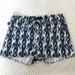 Rock & Republic Indigo Blue and White Ikat Printed Jean Shorts Size 8